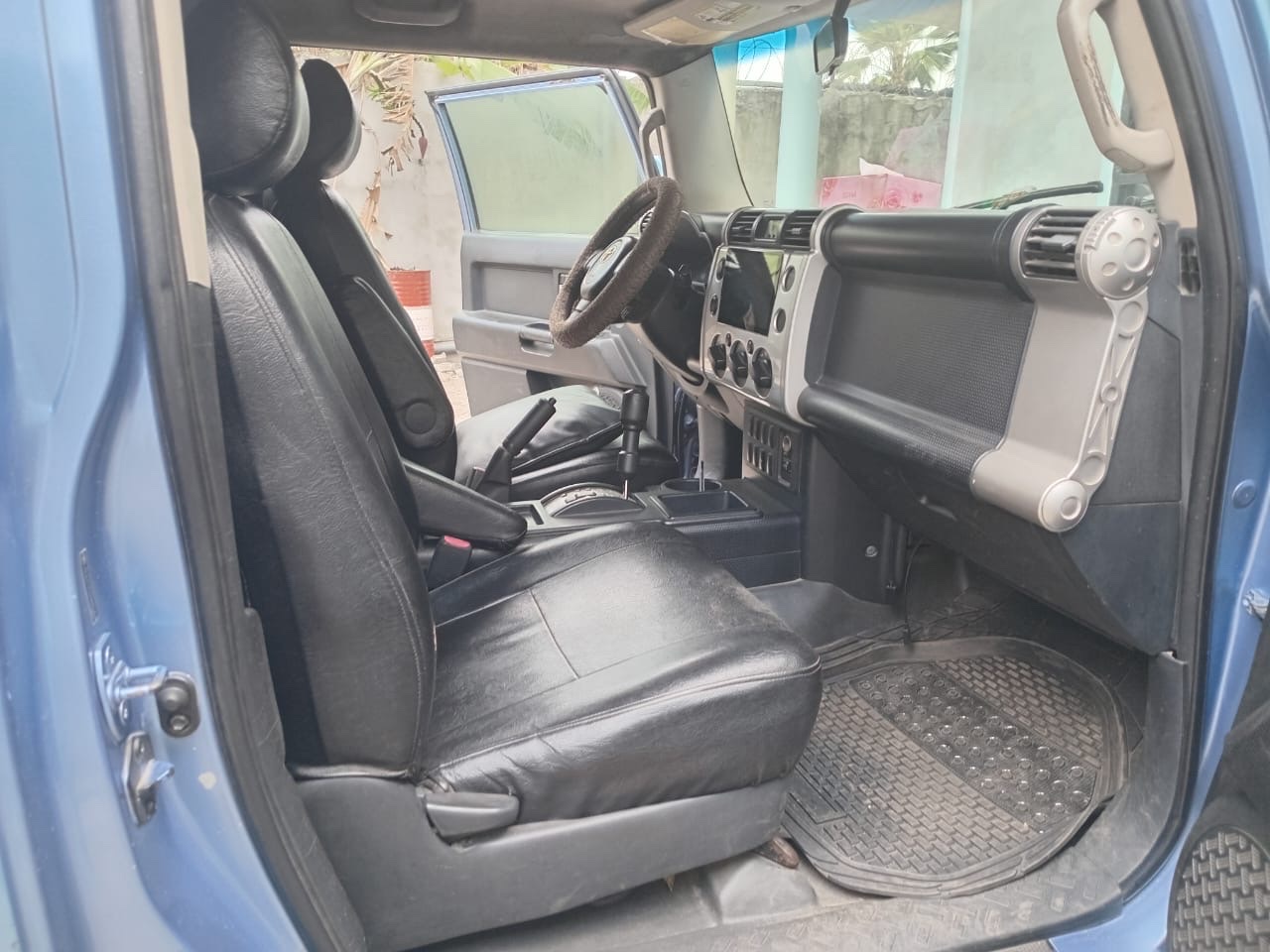 FJ Cruiser en bon état à vendre, image 7
