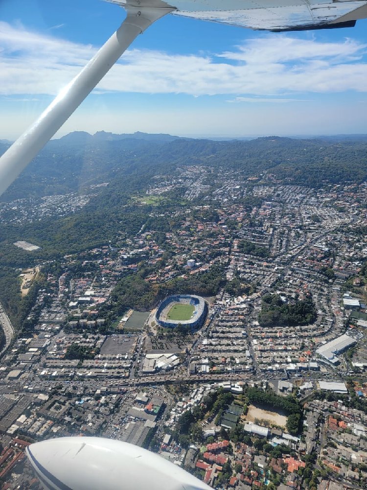 Viaje Aerio de San Salvador