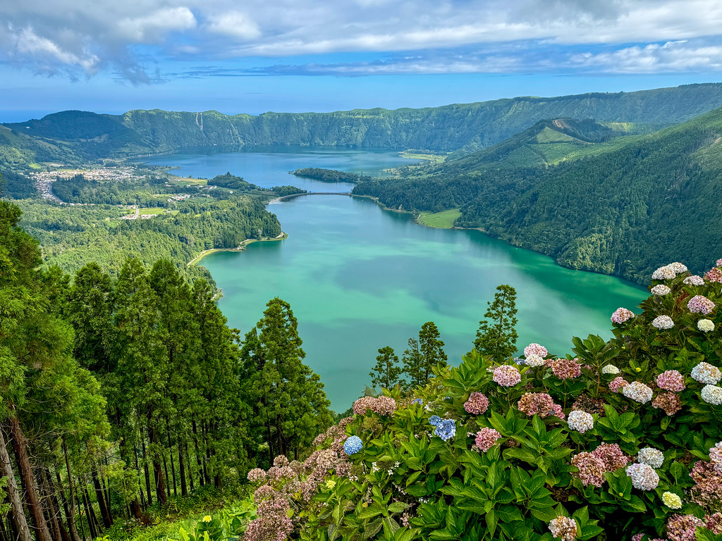 AzoresTour tourism landscape