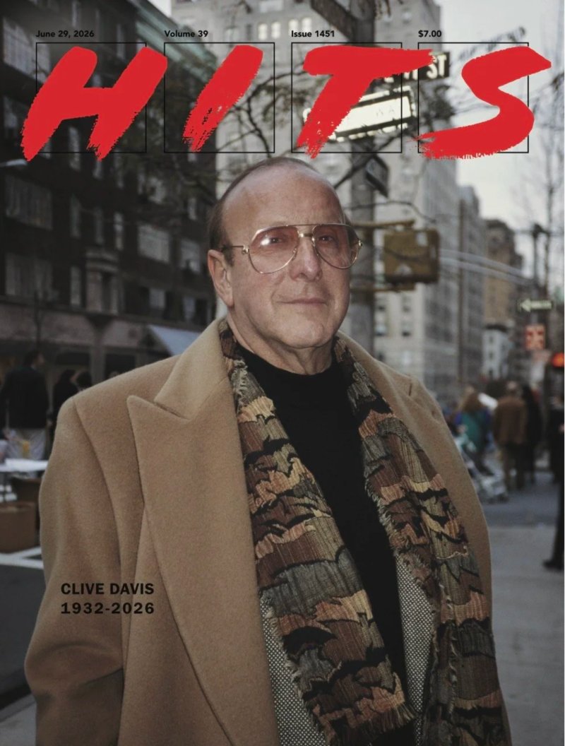 Issue #1451 (Clive Davis) — page 1