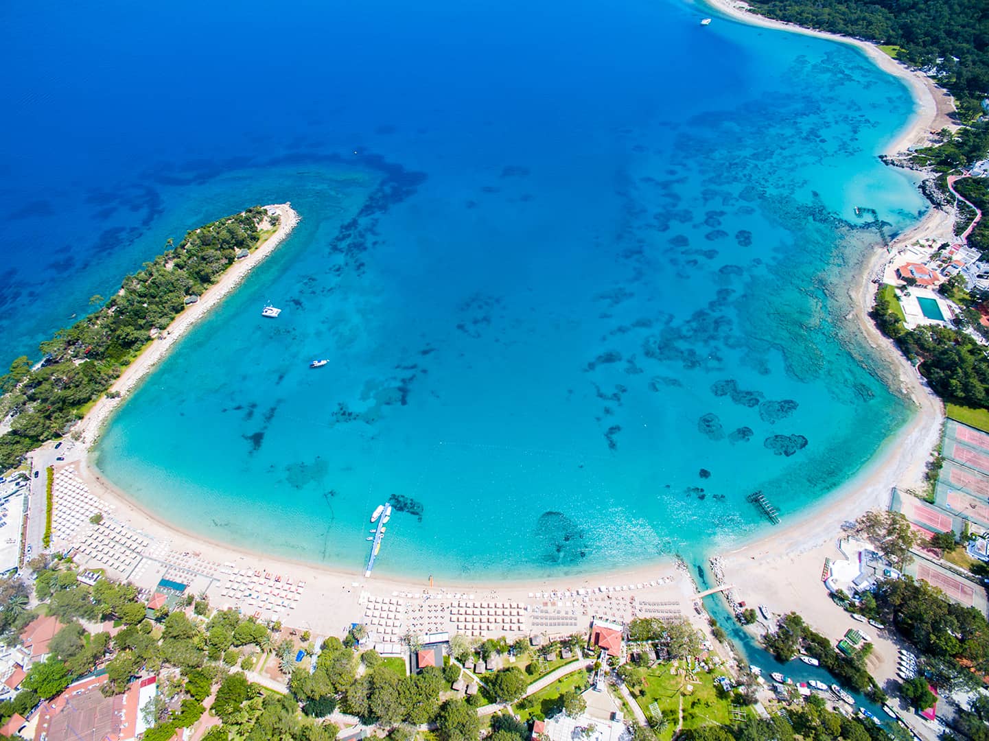 Early Bird Travel Guide: Choosing the Right Airport for Your Turkish Riviera Holiday