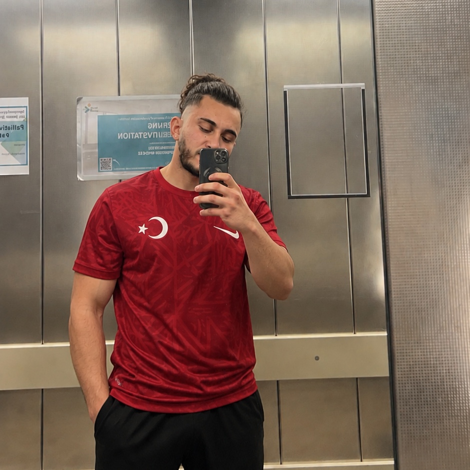 Emir Erer