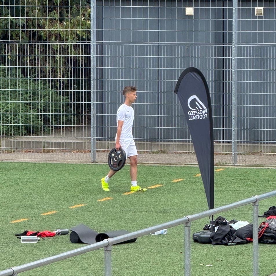 Adrian Schneider, Insta:adri_s2010