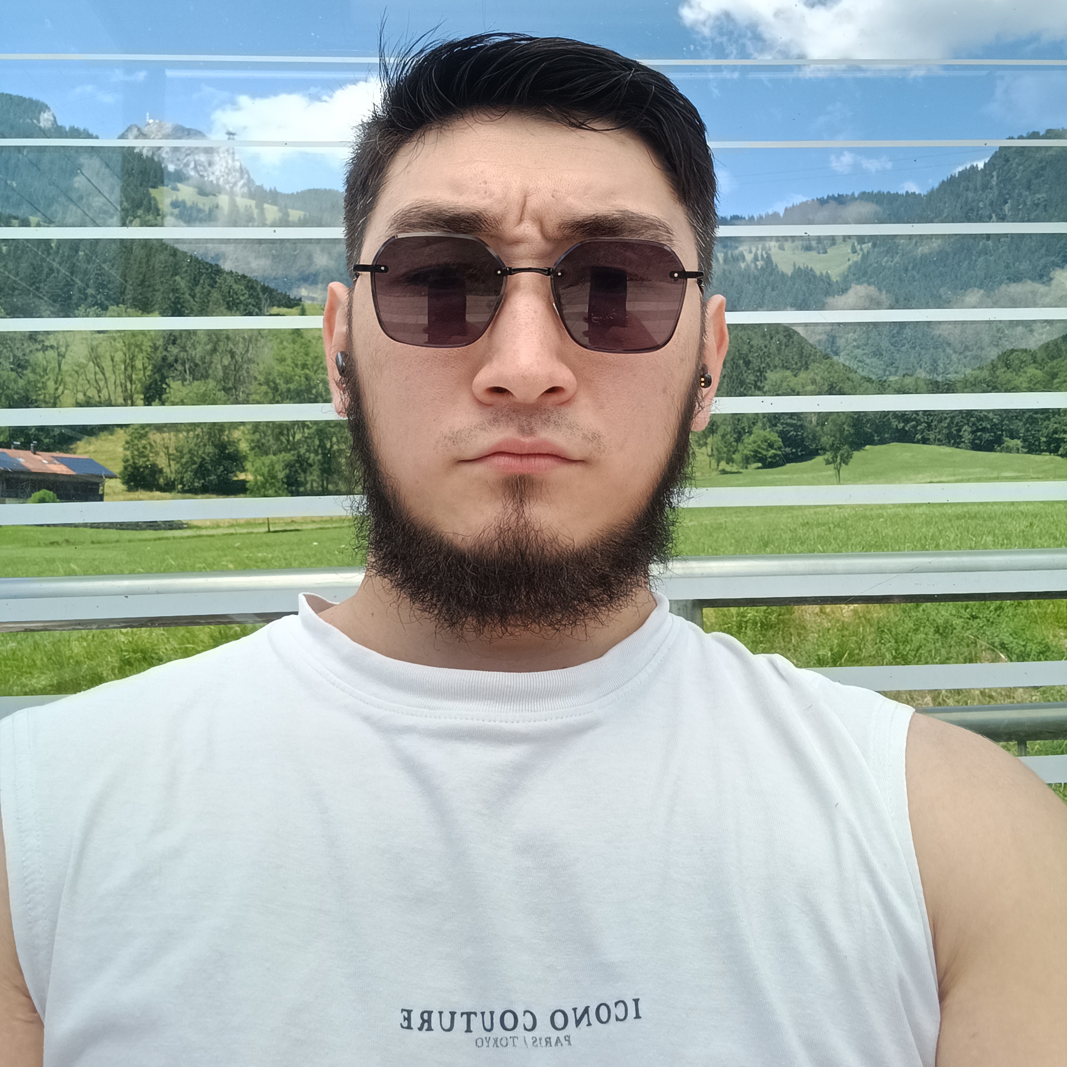 Almazbek Safarbai Uulu