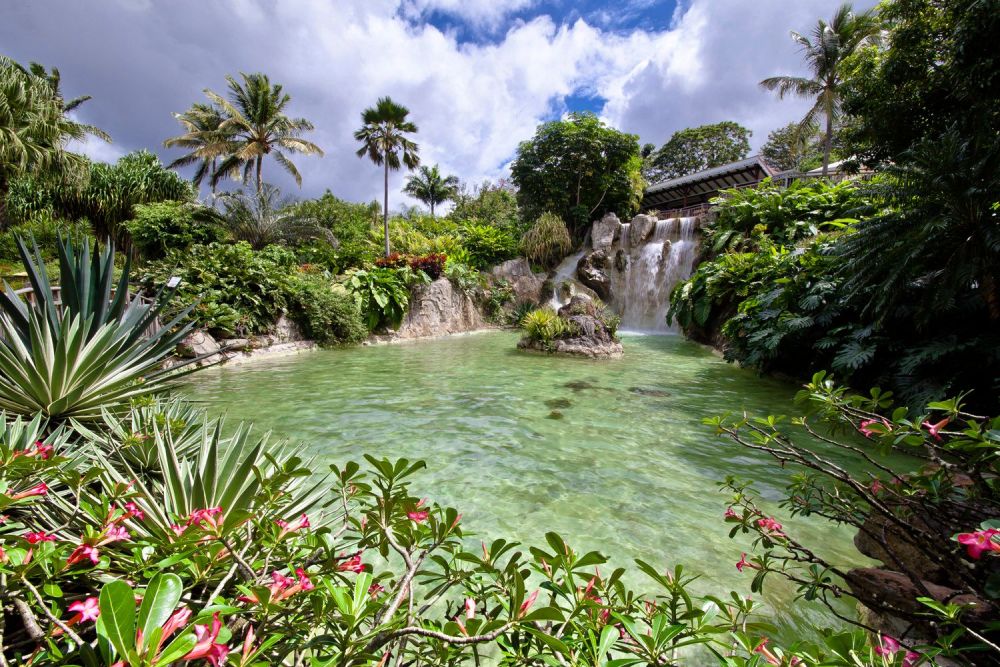Guadeloupe — Îles voisines et verdure