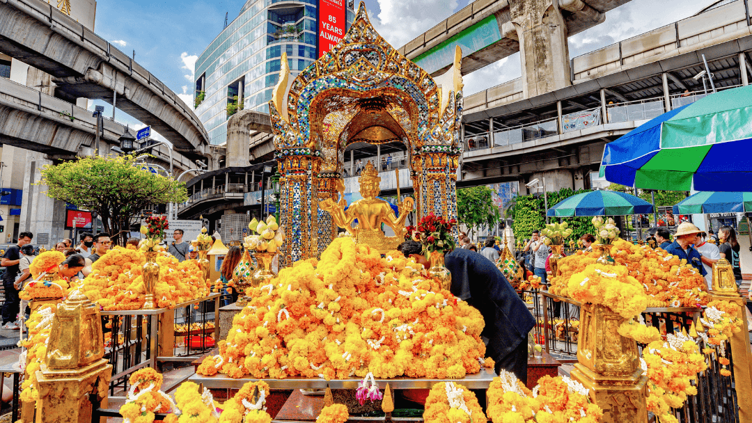 Bangkok — Éléphants sacrés et trésors royaux