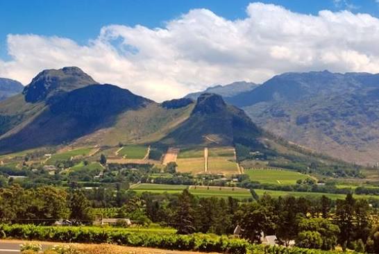 🌍 Town Spotlight of the Week: Ceres, Western Cape – Where Mountain Adventures and Country Roads Await! ❤️