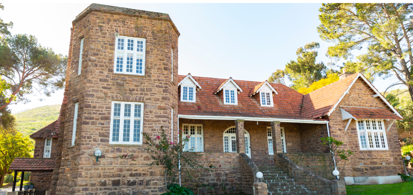 Dunn's Castle - Accommodation / Weddings / Functions – photo 1