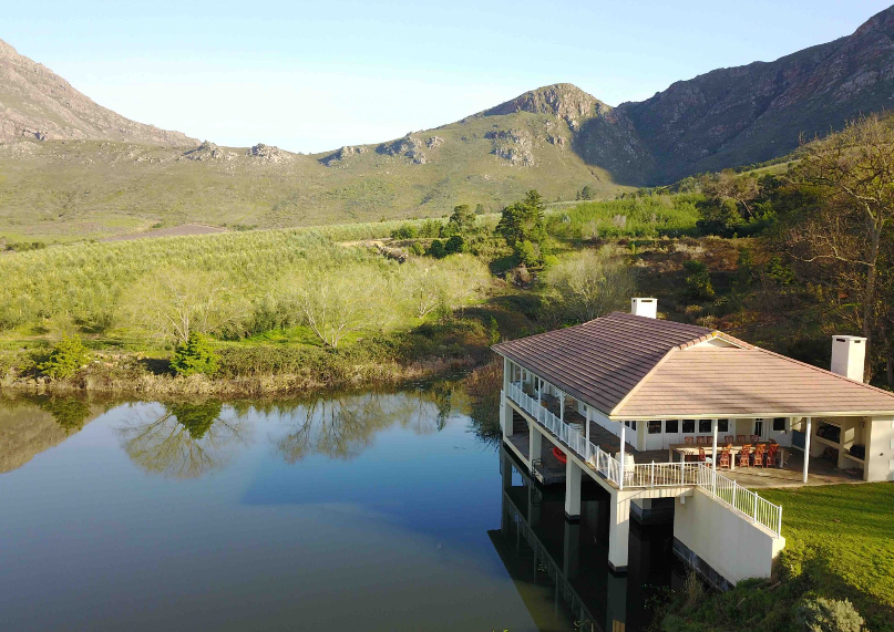 Oakhurst Olives - The Boathouse – photo 1