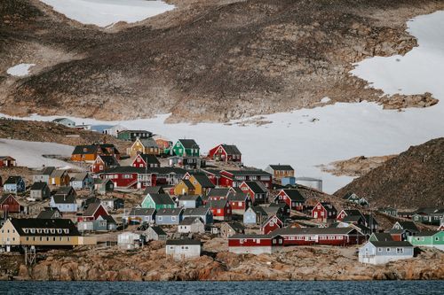 Greenland Travel alone 