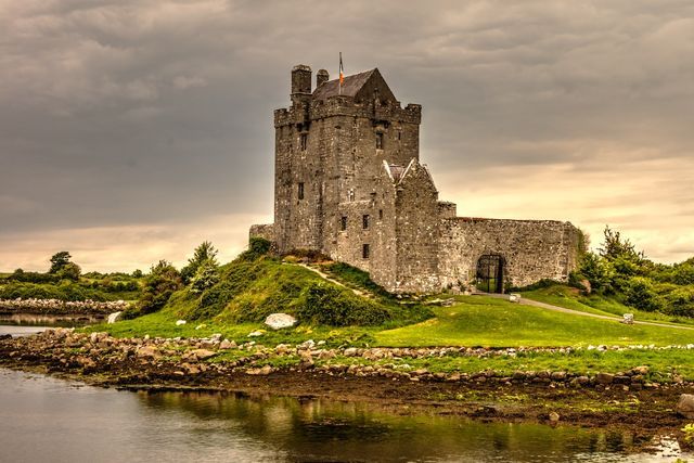 Solo Female Travel & Backpacking in Ireland