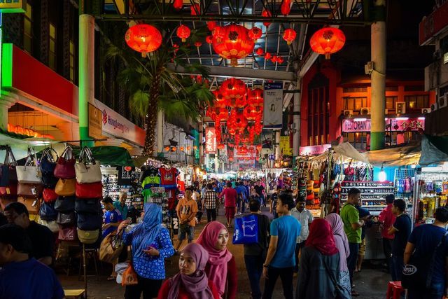 Solo Female Travel & Backpacking in Malaysia
