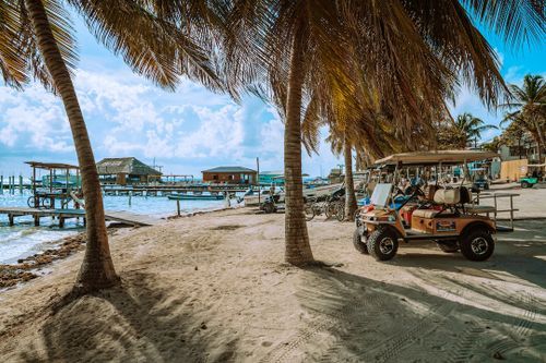 Solo Travel in Ambergris Caye