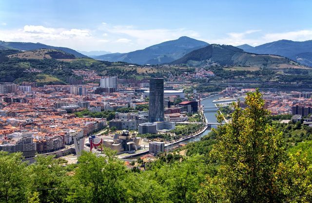 Is Bilbao safe for solo female travellers?