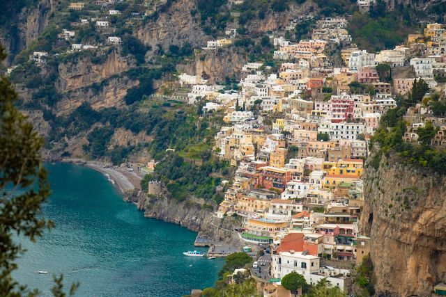 Solo Female Travel & Backpacking in Amalfi Coast