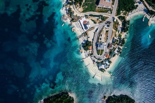 Is Ksamil safe?