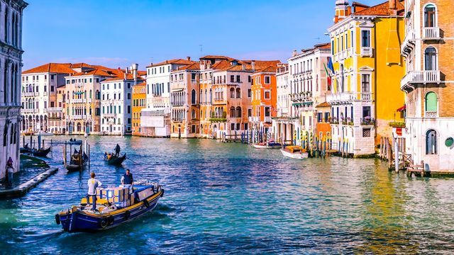 Solo Female Travel in Venice