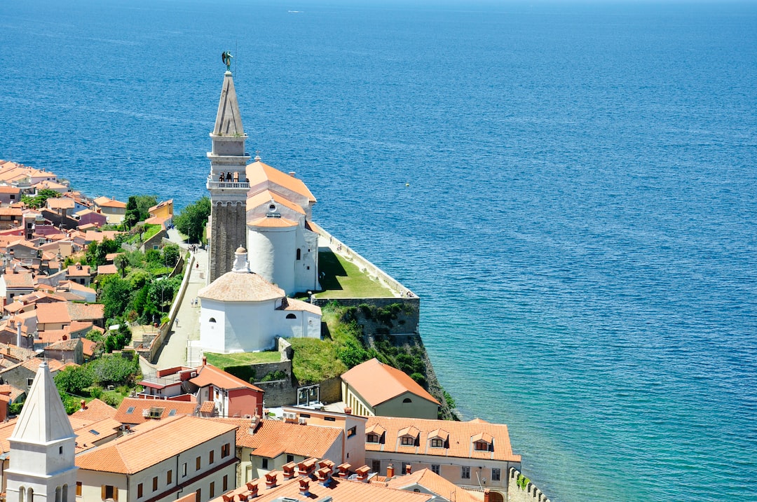 Is Izola safe?