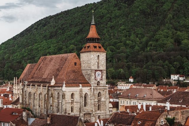 Is Brasov safe for solo female travellers?