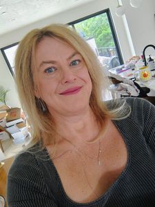 Ava