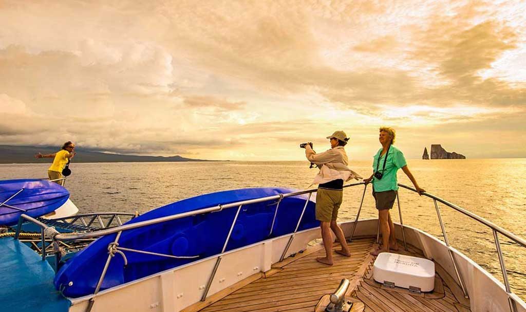 Galapagos cruise - family tour