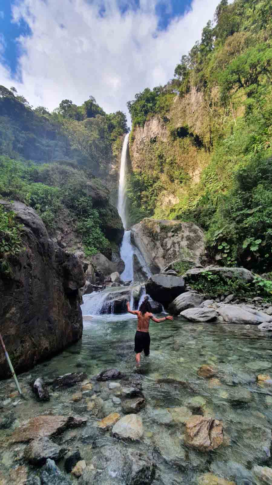 Machay Waterfall - ecuador