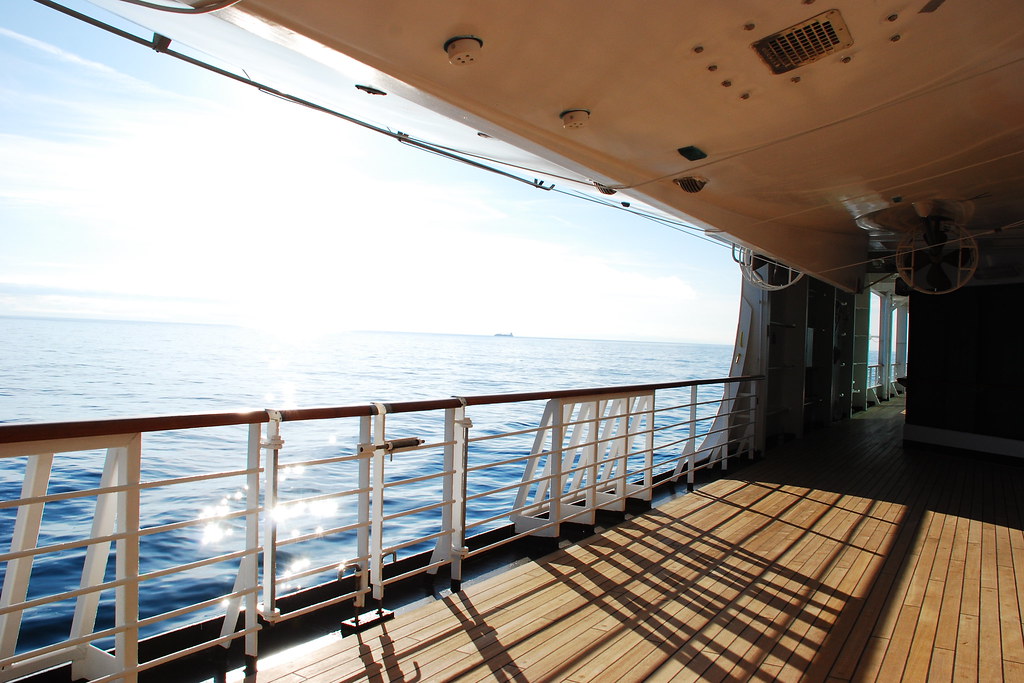 Balcony Midship Cabin