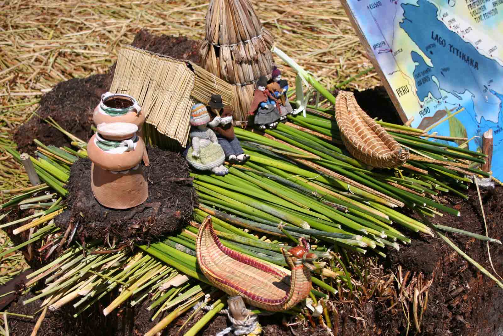 Handicrafts | Uros floating islands