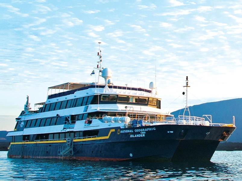 National Geographic Islander | Catamaran Cruise
