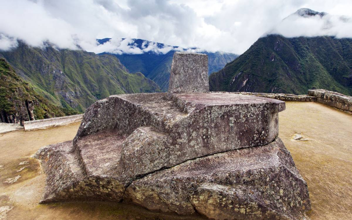 Machu Picchu, Intihuatana stone