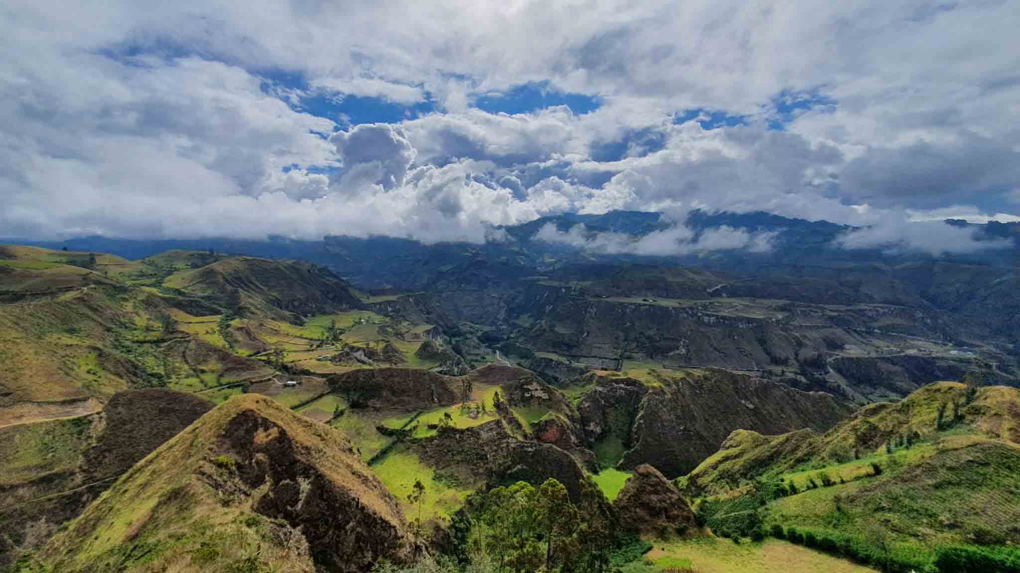 Quilotoa views