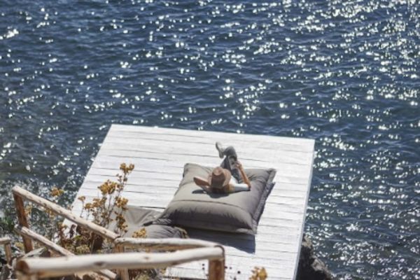 Relaxation on the Lakeshore | Amantica Lodge | Peru