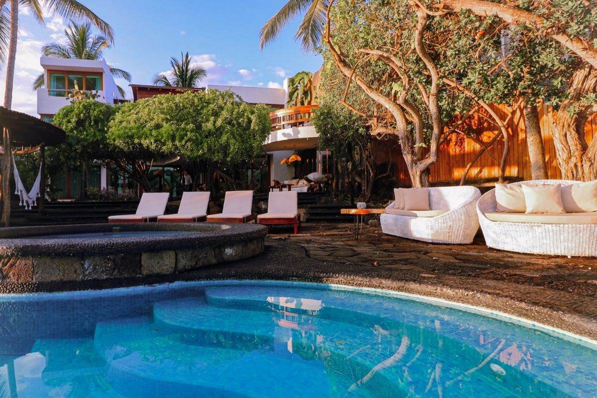 galapagos-villa-escalesia-rooms-2026