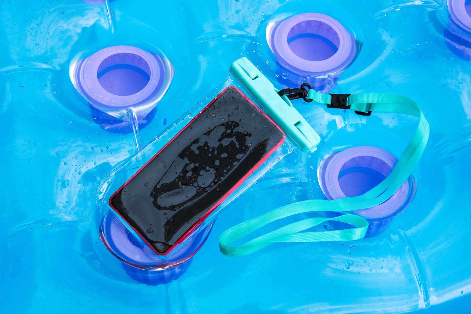 Waterproof phone case | galapagos packing list 