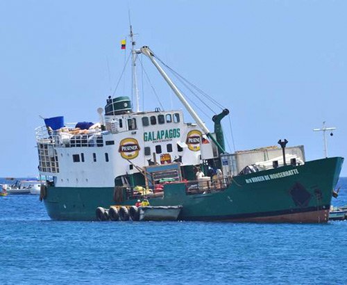 Galapagos ships of cargo