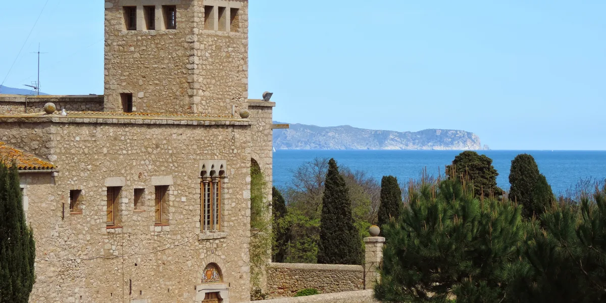 Empúries a pie: de la isla de los griegos a la torre del Pedró