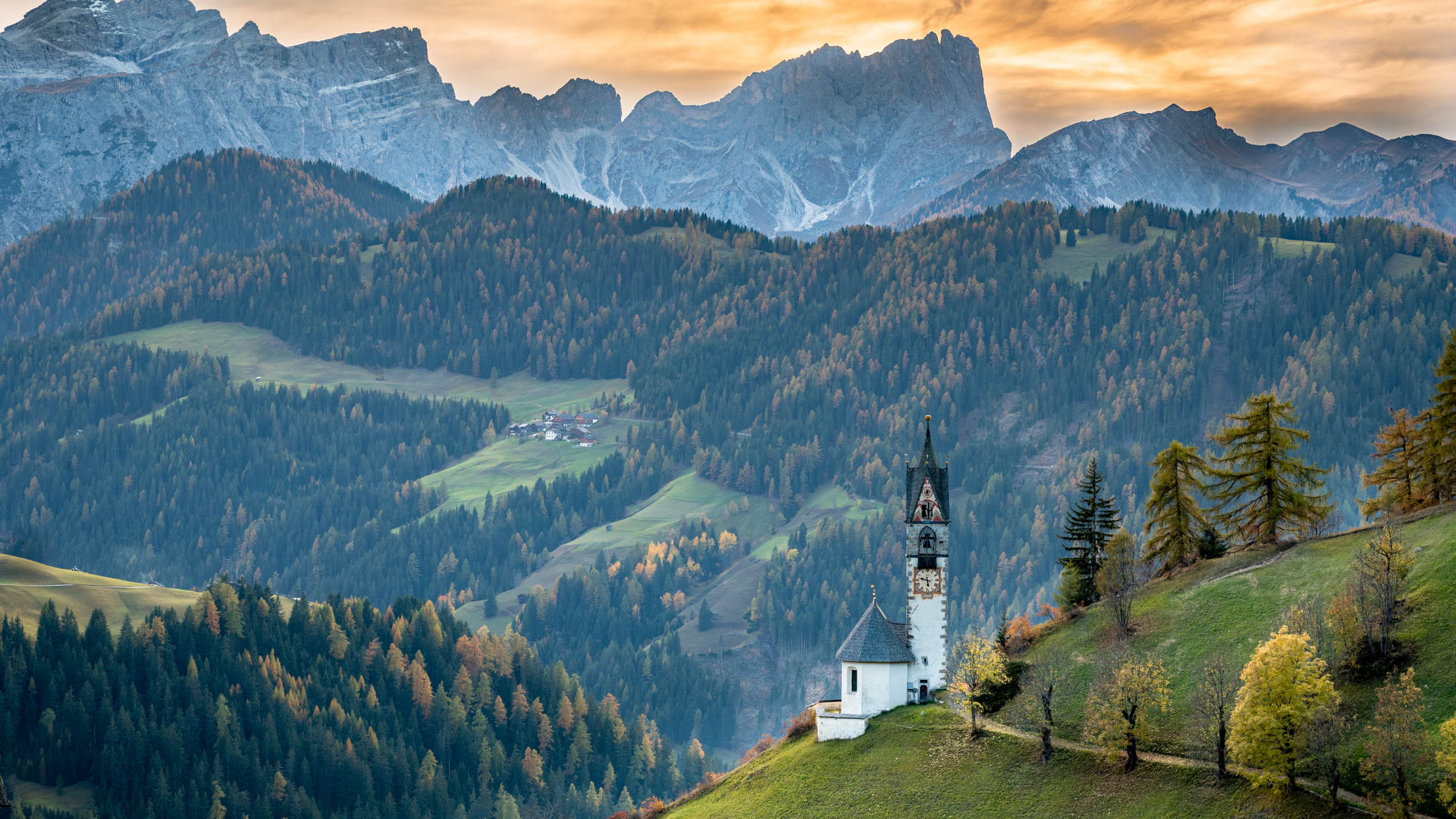 Beyond the Brochure: The Best Travel Agent Perks Revealed