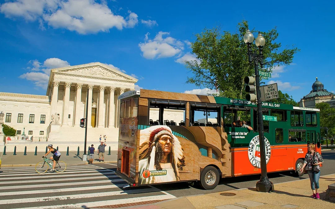 1-Day Hop-On Hop-Off Tour of Old Town Washington DC Image 5