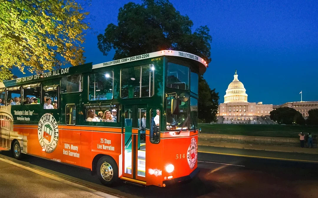 1-Day Hop-On Hop-Off Tour of Old Town Washington DC Image 8