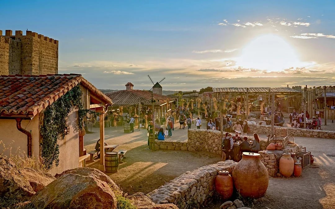 1 Day Pass: Dream of Toledo Night Show + Puy Du Fou España Park Tickets Image 8