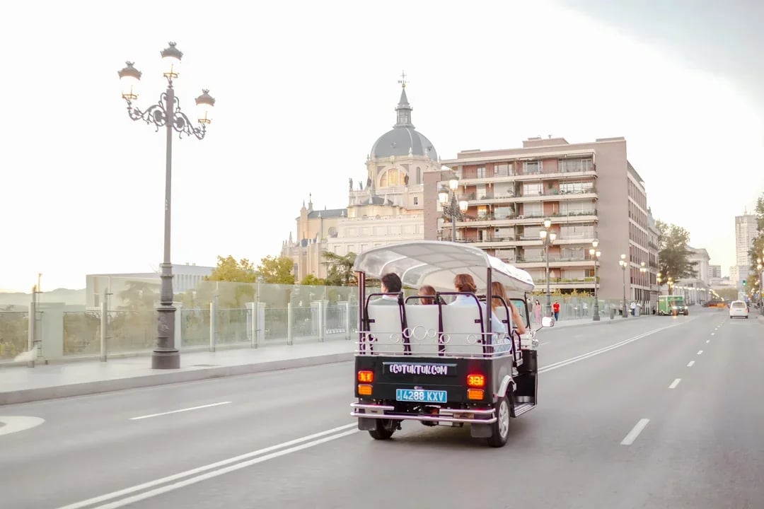 1-hour Express Madrid Tuk-Tuk Tour  Image 6