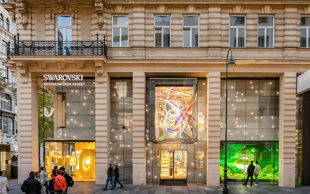 1-Hour Guided Tour of Vienna’s Swarovski House with Champagne & Gift Image 2
