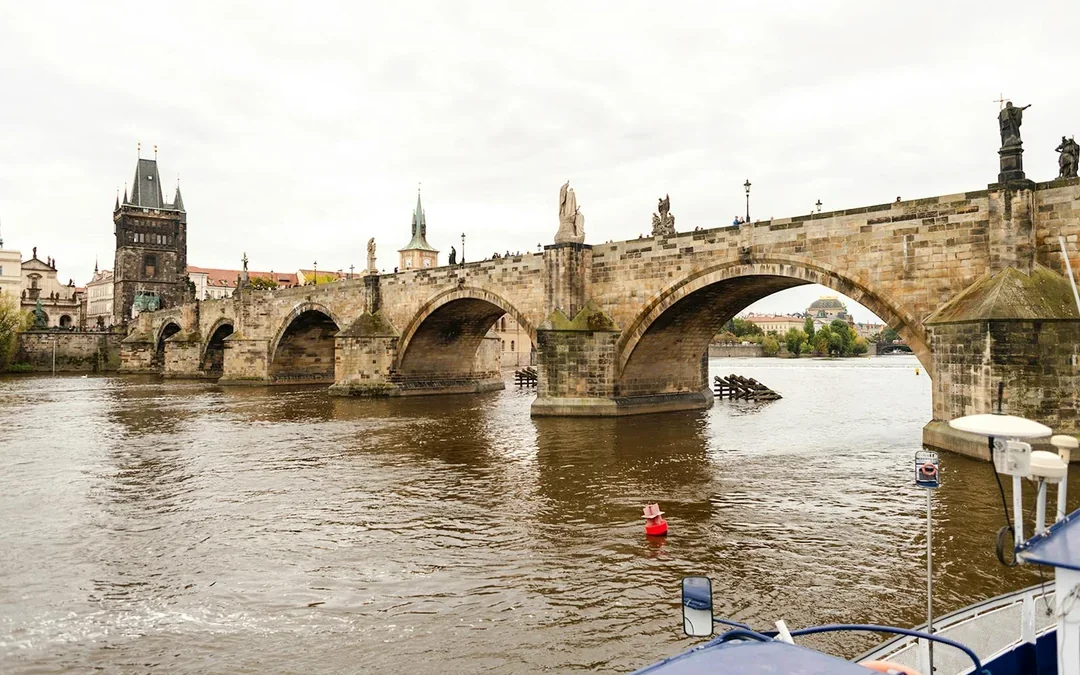 1-Hour Panoramic Sightseeing Cruise in Prague with Online Audio Guide Image 7