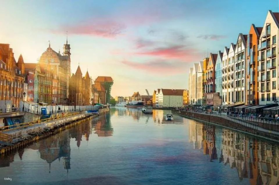 1-hour tour of Gdansk with a local