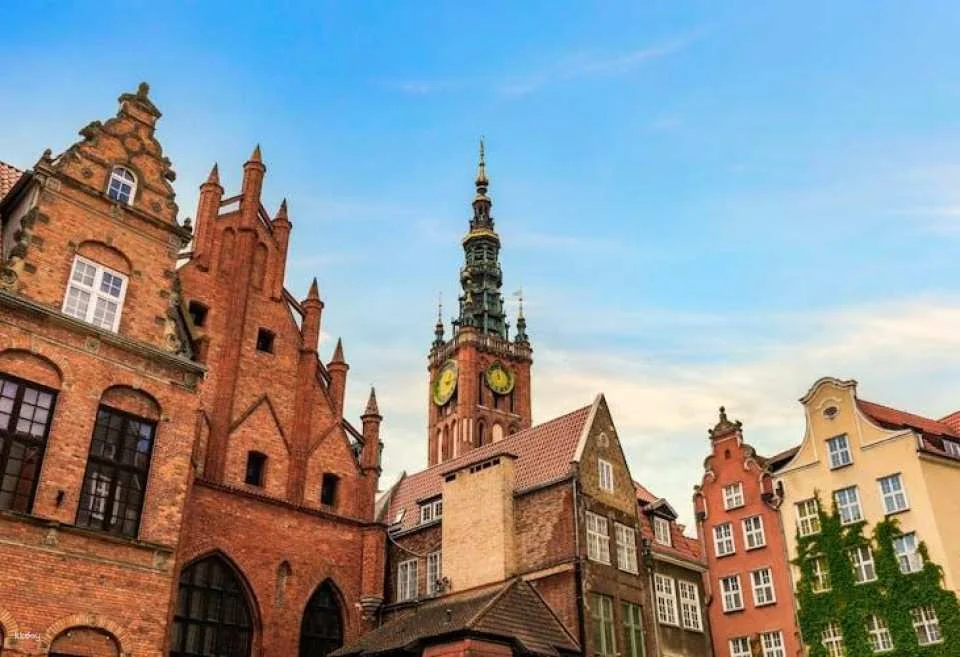 1-hour tour of Gdansk with a local
