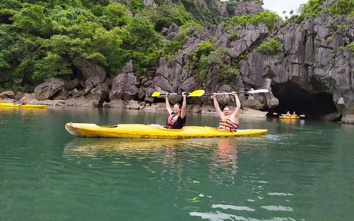 2-Day cruise in Lan Ha bay - Ha Long with Plankton excrursion at night and Floating House Stay Image 3