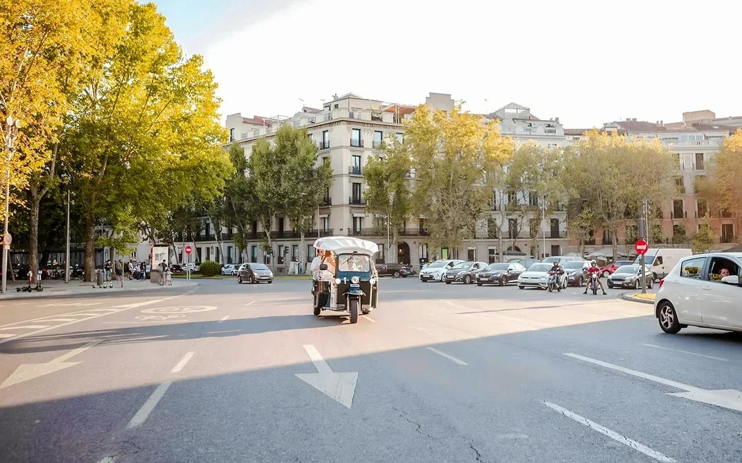 2-hour Welcome Madrid Tuk-Tuk Tour Image 1