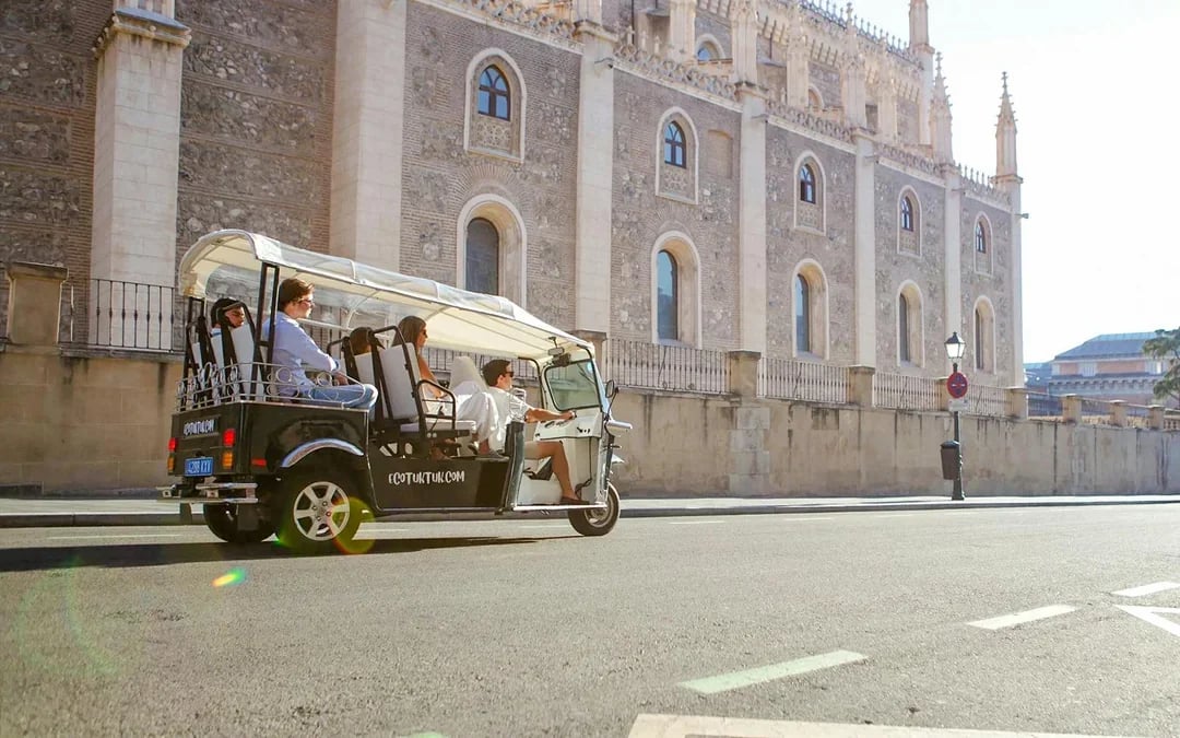 2-hour Welcome Madrid Tuk-Tuk Tour Image 2