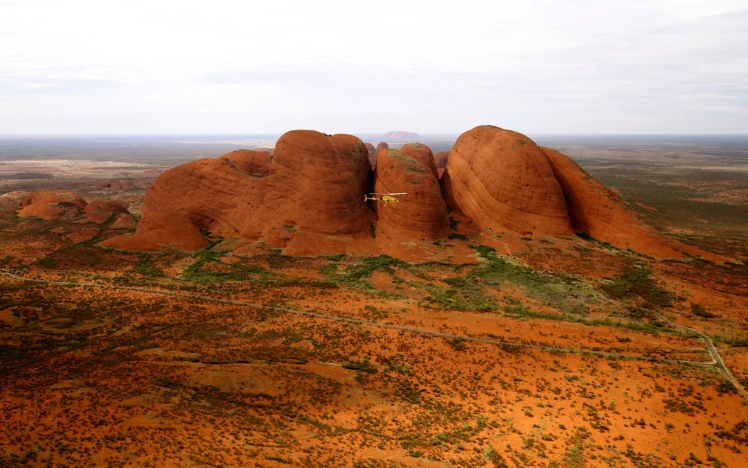 25 minute - Uluru & Kata Tjuta Helicopter Experience Image 4