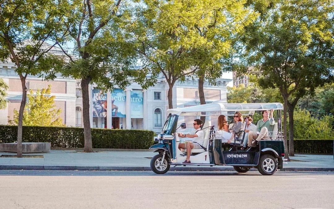 4-hour Expert Plus Madrid Tuk-Tuk Tour Image 2